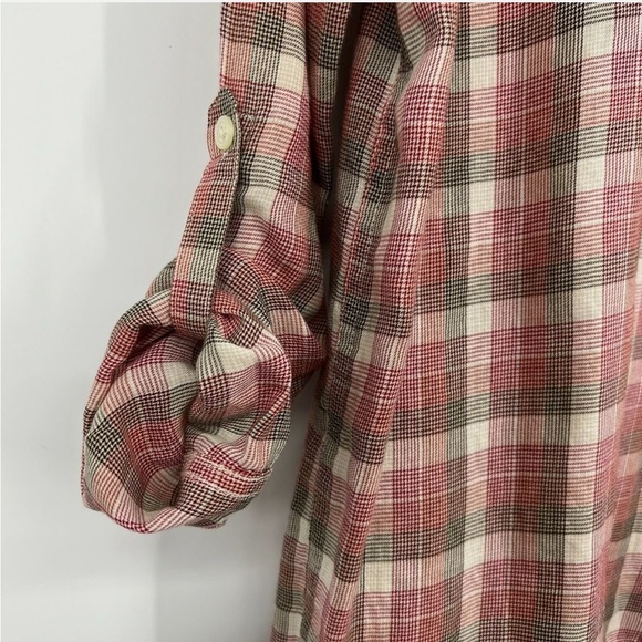 EDDIE BAUER Plaid Open Waterfall Roll-tab Top - Picture 9 of 16